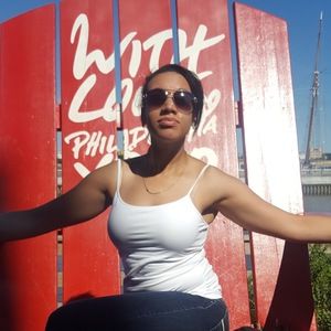 Meet your Posher, Danielle